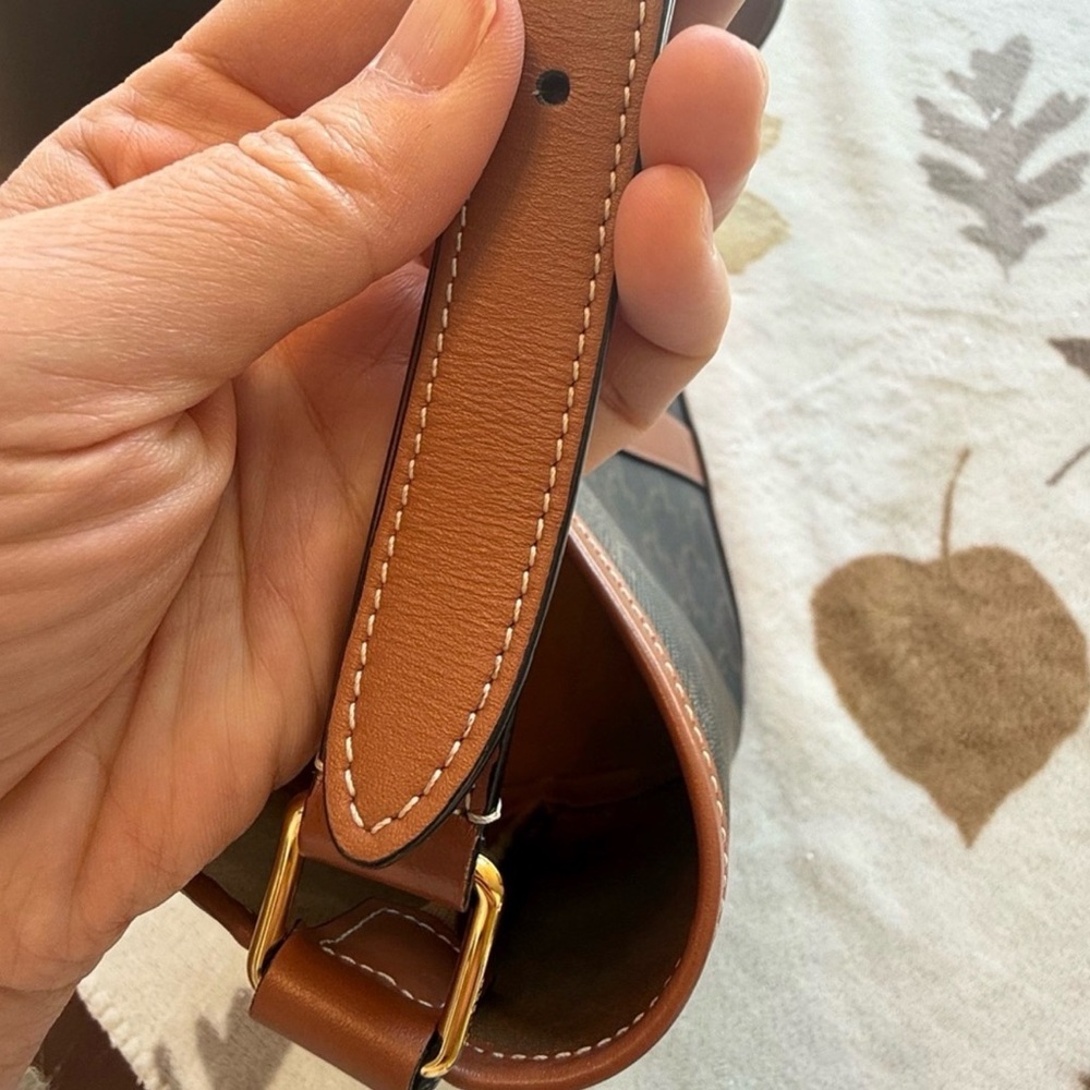 Celine Medium Bucket Bag - Picture 8 of 8